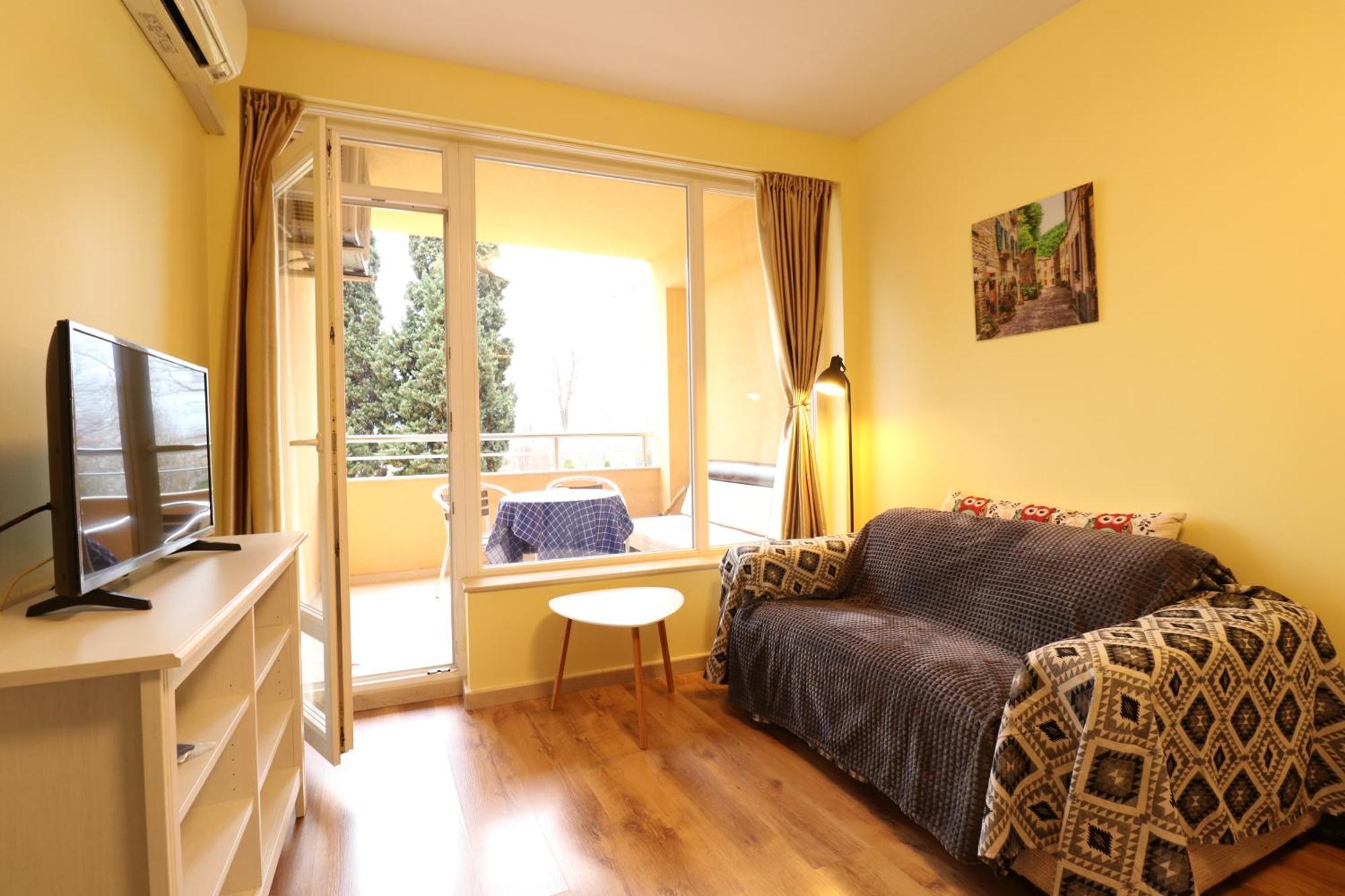 Varna Garden View Apartment Extérieur photo